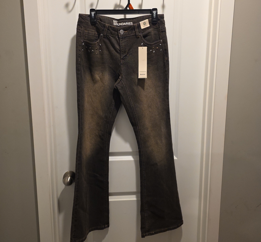 No Boundaries Women's Faded Brown Wide Leg Jeans with Stud Accents